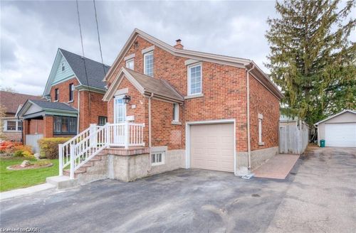 465 Nyberg St, Kitchener, ON, N2G2Z2 | Card Image