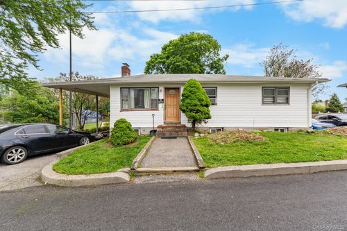 5 Coolidge St, Haverstraw, NY, 10927-1012 | Card Image