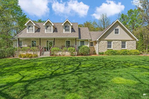 14255 Liberty Cir, Wamego, KS, 66547-9260 | Card Image