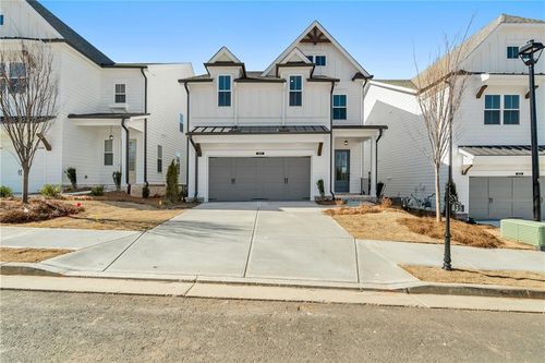 609 Skytop Dr, Cumming, GA, 30040-3182 | Card Image