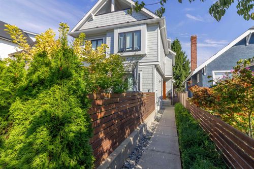 3063 Graveley St, Vancouver, BC, V5K3K5 | Card Image