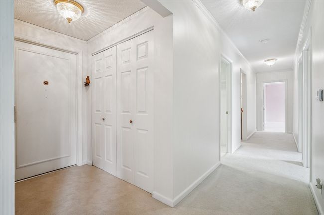 FOYER | Image 29