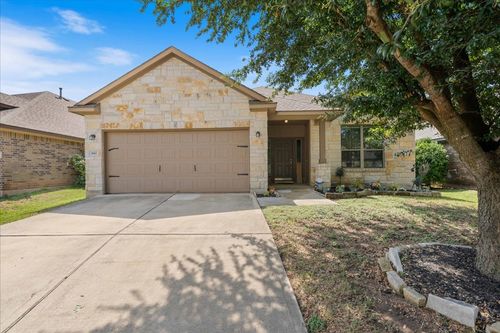 642 Irvin Dr, San Marcos, TX, 78666-5275 | Card Image