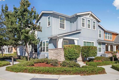 570 Sandalwood Dr, Livermore, CA, 94551-6490 | Card Image