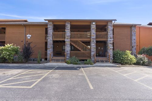 3-189 Avondale Dr, Branson, MO, 65616-3408 | Card Image