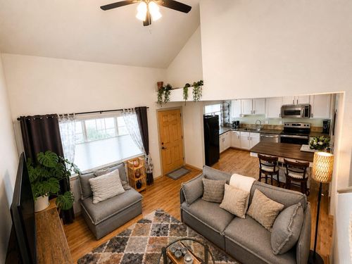 unit-4-1933 Nw Monterey Pines Dr, Bend, OR, 97703-5286 | Card Image