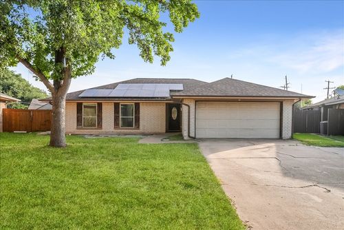 2604 S Meadow Dr, Fort Worth, TX, 76133-7210 | Card Image
