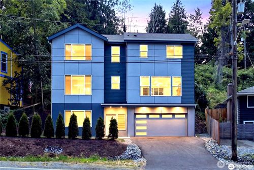 7511 Dumar Way Sw, Seattle, WA, 98106-1821 | Card Image