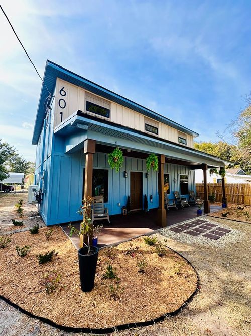 601 W 3rd St, Carrabelle, FL, 32322 | Card Image