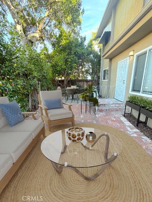 1-1040 N Sierra Bonita Avenue, West Hollywood, CA, 90046 | Card Image
