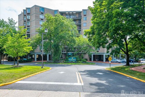 2m-30 Adelaide Ave, Highland Park, NJ, 08904-1661 | Card Image