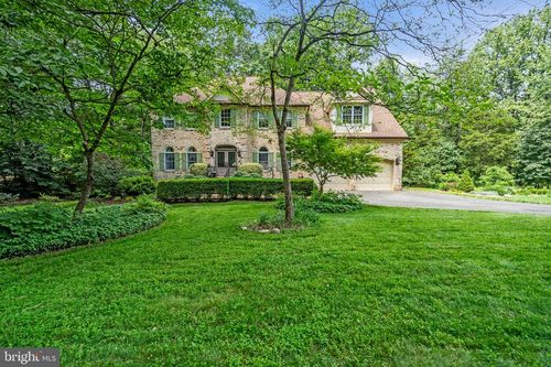 6886 Well House Dr, Warrenton, VA, 20187-9269 | Card Image