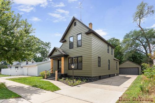 16 N Jefferson St, Zeeland, MI, 49464-1005 | Card Image