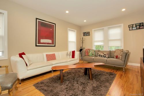 150 Parkview Ave, Yonkers, NY, 10708-1308 | Card Image