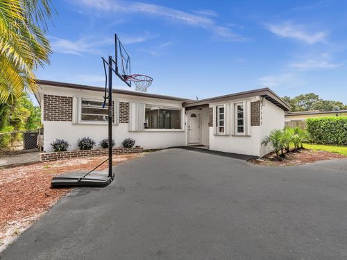 2003 N 42nd Ave, Hollywood, FL, 33021-4228 | Card Image