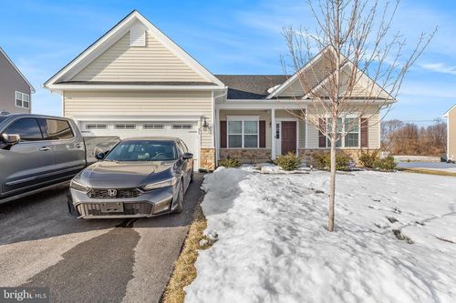 31 Wavyleaf Dr, SMYRNA, DE, 19977-5303 | Card Image