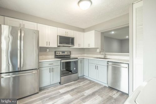 129 Villa Knoll Ct, SICKLERVILLE, NJ, 08081-2921 | Card Image