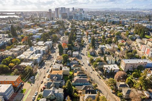 3340 Harrison St, Oakland, CA, 94611-5421 | Card Image