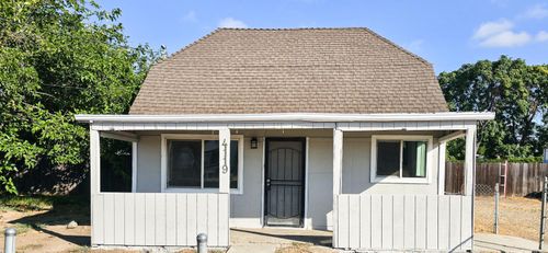 4119 E 6th St, Stockton, CA, 95215-7413 | Card Image