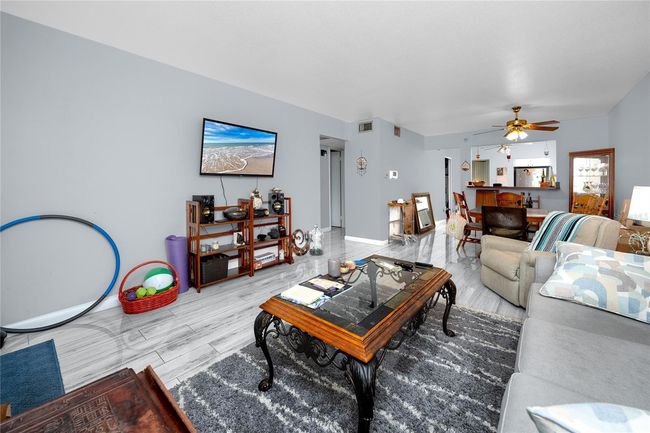 APT-109 - 211 Pasadena Ave N, Condo with 2 bedrooms, 2 bathrooms and null parking in ST PETERSBURG FL | Image 13