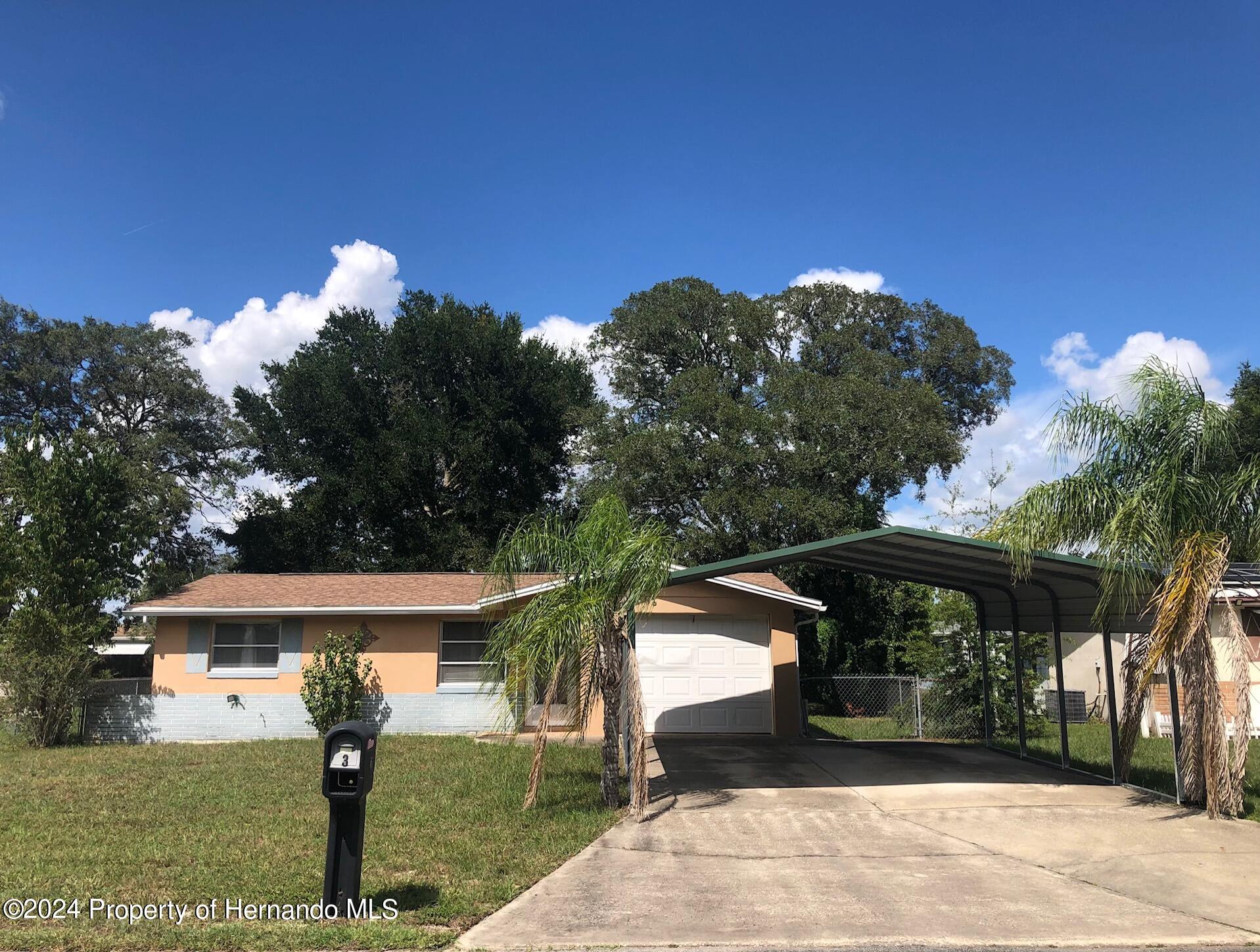 Della St, Beverly Hills, FL 34465