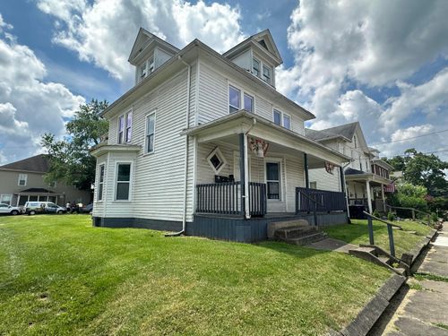 51 E North St, Newark, OH, 43055-5850 | Card Image