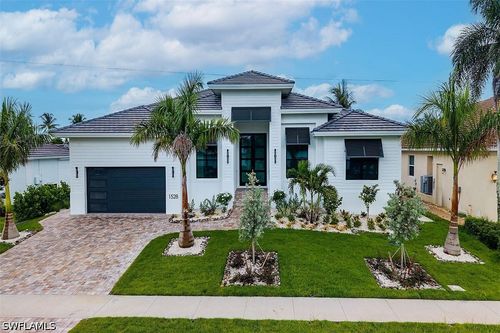 1528 Kingston Ct, MARCO ISLAND, FL, 34145-4110 | Card Image