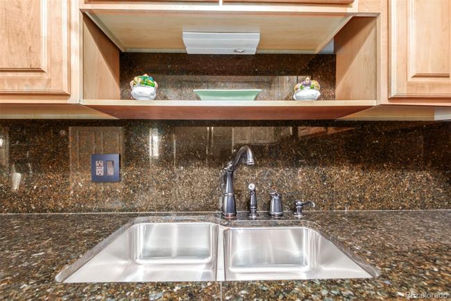 APT-11B - 635 S Alton Way, Condo with 2 bedrooms, 1 bathrooms and 1 parking in Denver CO | Image 8