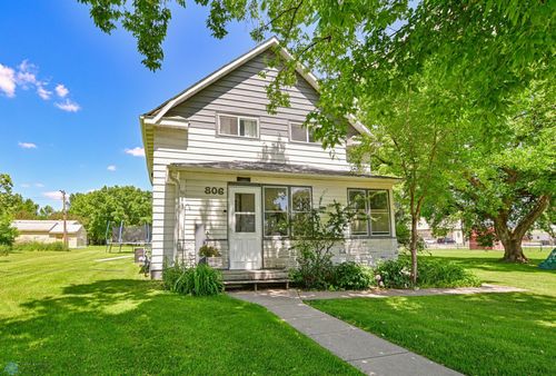 806 8th St, Portland, ND, 58274-4203 | Card Image