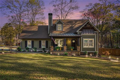 105 Beech Ct, Senoia, GA, 30276-1922 | Card Image