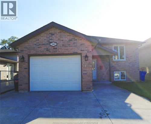 1883 Arthur Rd, Windsor, ON, N8W4V2 | Card Image