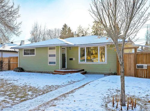 23 Cambrian Dr Nw, Calgary, AB, T2K1P3 | Card Image