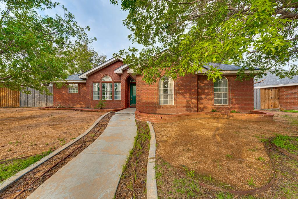 Mark Ln, Midland, TX 79707