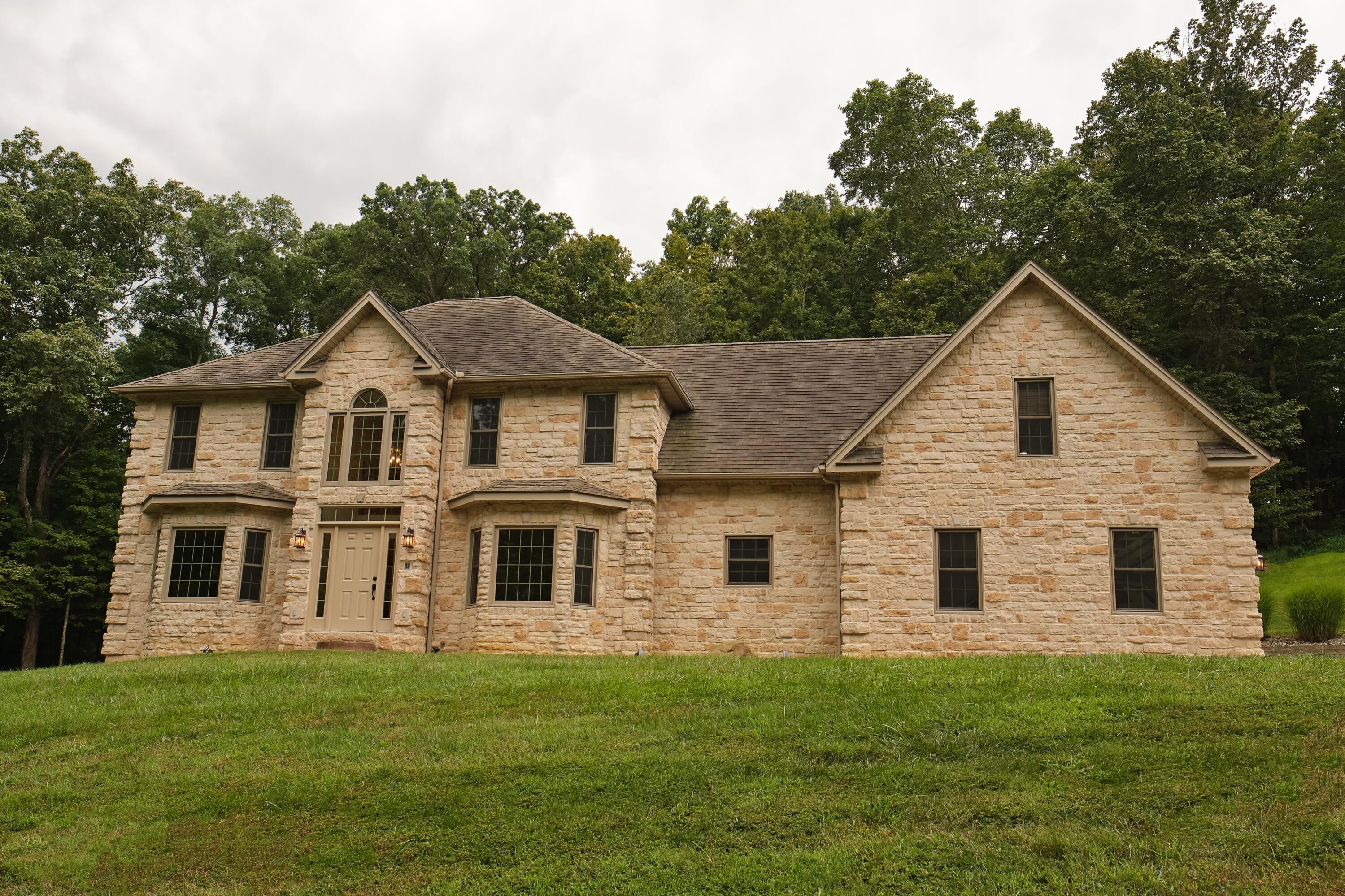 1189 Ridge Rd Ne, For Sale in Lancaster - eXp Realty