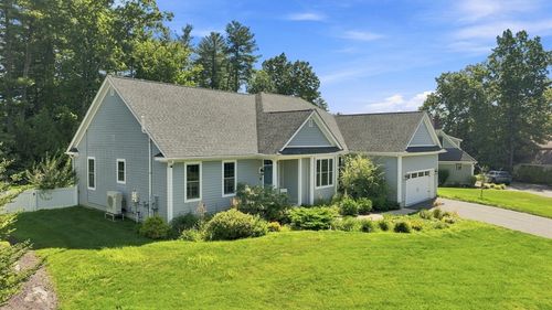 28 Ridge View Rd, Northampton, MA, 01062-9628 | Card Image