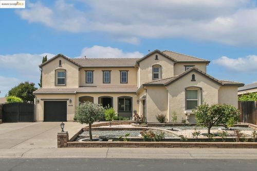 8475 Marvista Ct, Elk Grove, CA, 95624-4504 | Card Image
