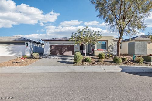 4914 E Beacon Ridge Dr, Pahrump, NV, 89061-7602 | Card Image