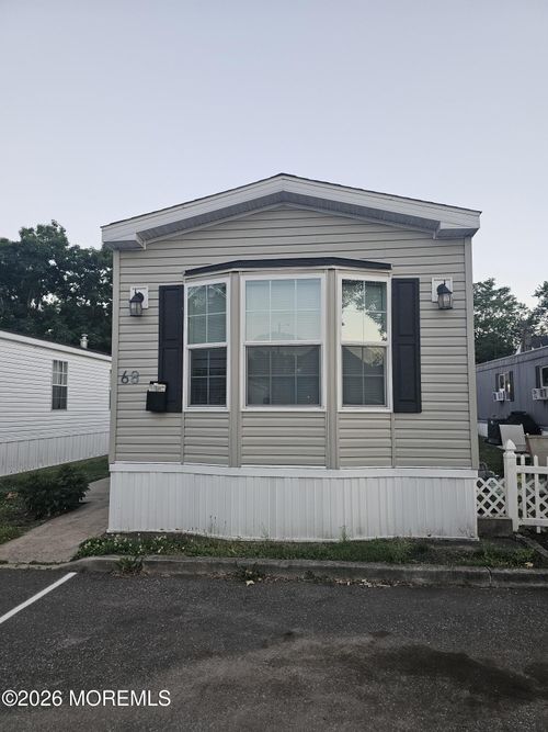 68 Alex Ct, Hazlet, NJ, 07730-1553 | Card Image