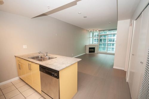 608-168 Esplanade Avenue, North Vancouver, BC, V7L0B3 | Card Image