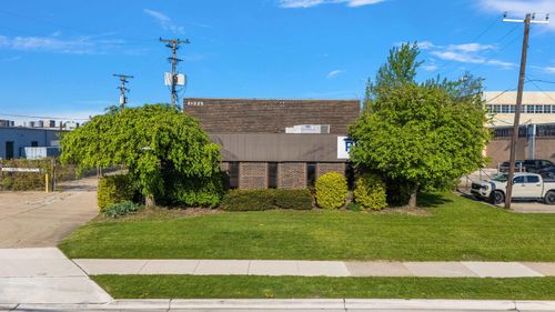21225 Mullin Avenue, Warren, MI, 48089 | Card Image