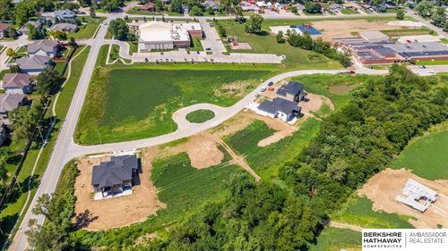 4 Monrovia Estates, Papillion, NE, 68046 | Card Image