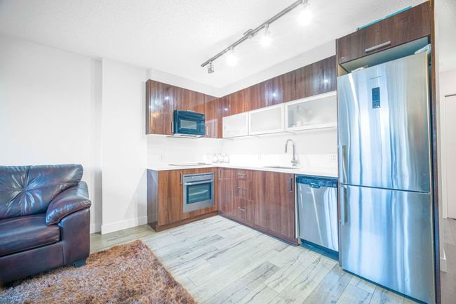 302 - 10777 University Drive, Condo with 1 bedrooms, 1 bathrooms and 1 parking in Surrey BC | Image 5