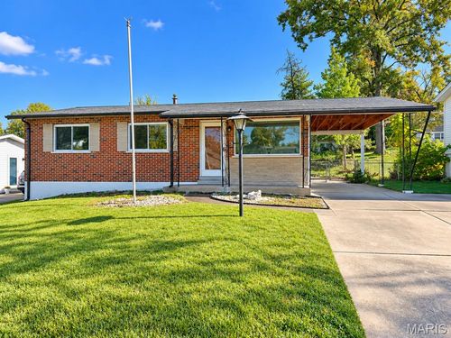 10916 Arctic Dr, Saint Louis, MO, 63123-7006 | Card Image