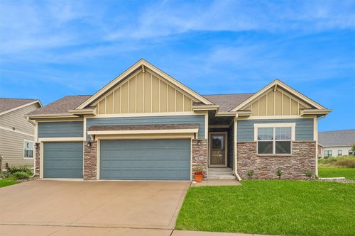 2822 Sw Cedarwood Lane, Ankeny, IA, 50023 | Card Image