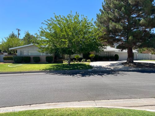 44705 Lowtree Ave, Lancaster, CA, 93534-2923 | Card Image