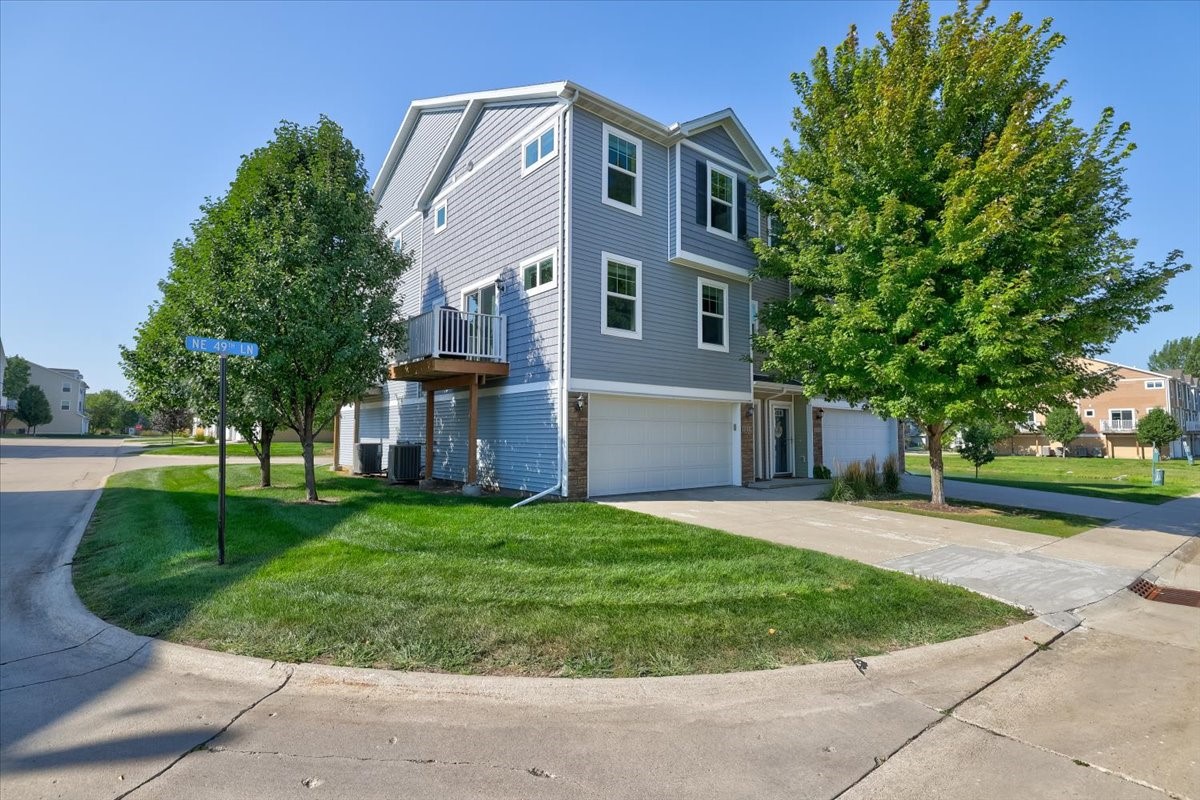 49th Ln, Ankeny, IA 50021