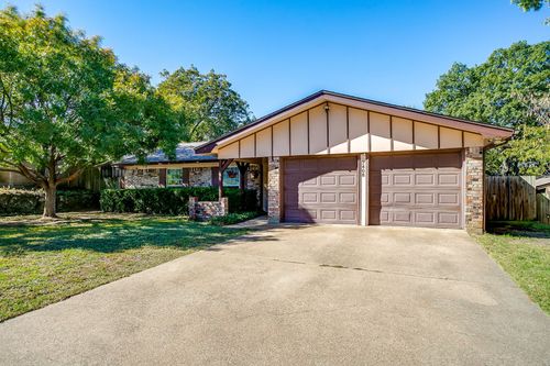 7408 Marlborough Dr W, Fort Worth, TX, 76134-4302 | Card Image