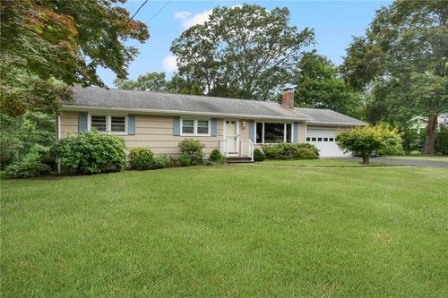 185 Sunnybrook Dr, North Kingstown, RI, 02852-1538 | Card Image