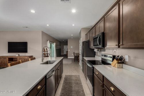 37044 N Aleutian Dr, San Tan Valley, AZ, 85143-1471 | Card Image