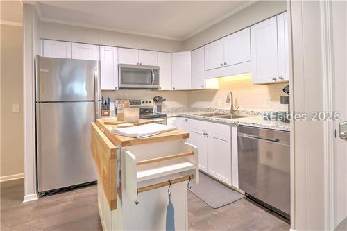d7-104 Cordillo Pkwy, Hilton Head Island, SC, 29928-7573 | Card Image
